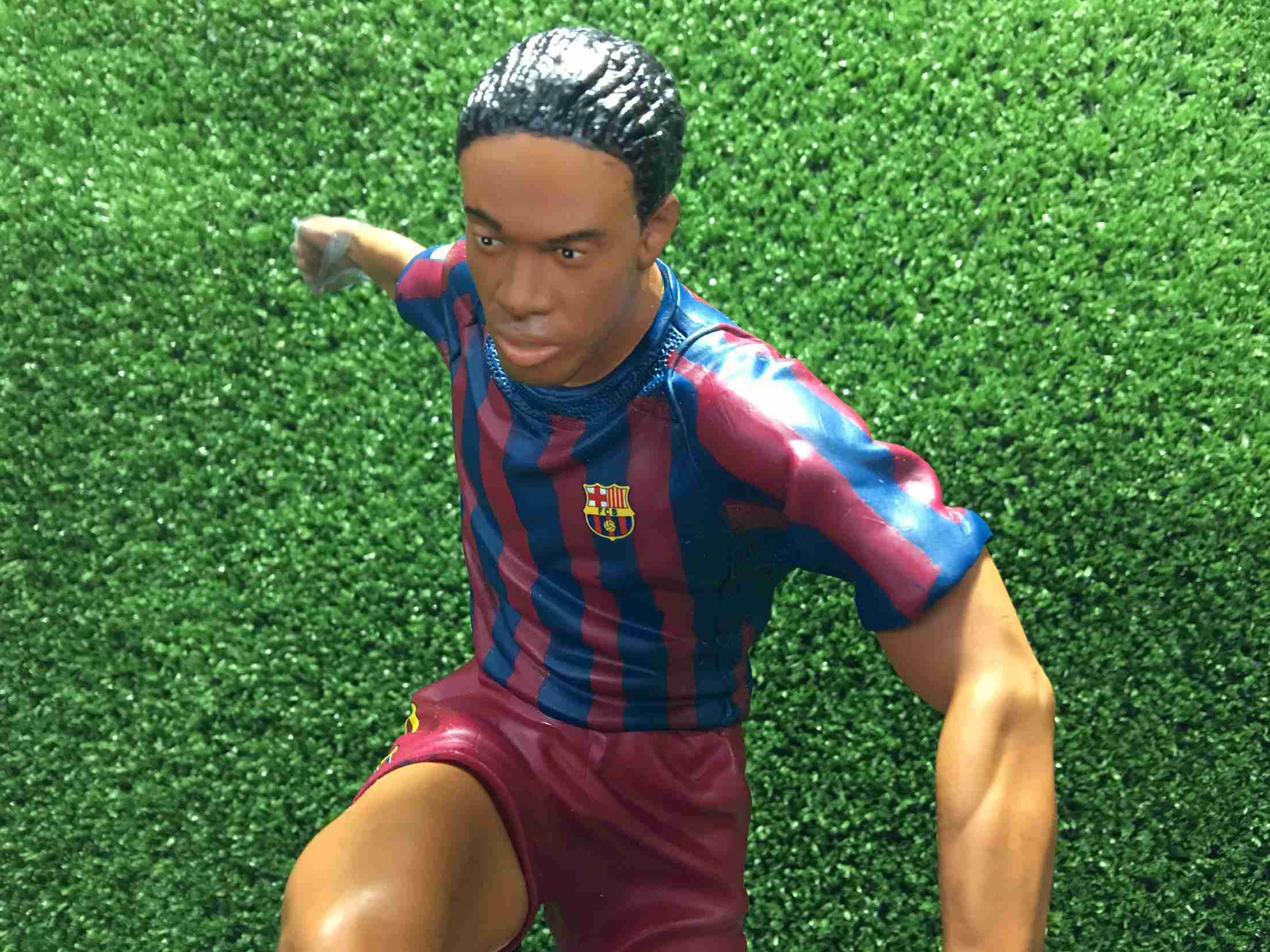 FC BARCELONA Official No 10 Ronaldinho 12 Inch Model Gift
